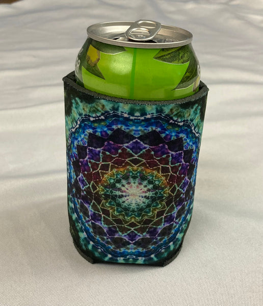 Green Mandala/Art by Melrose Drink Koozie