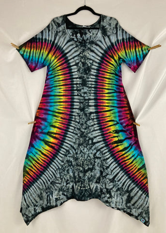 Women’s Gray Rainbow Tie-dyed Curvy Pocket Dress, 2X